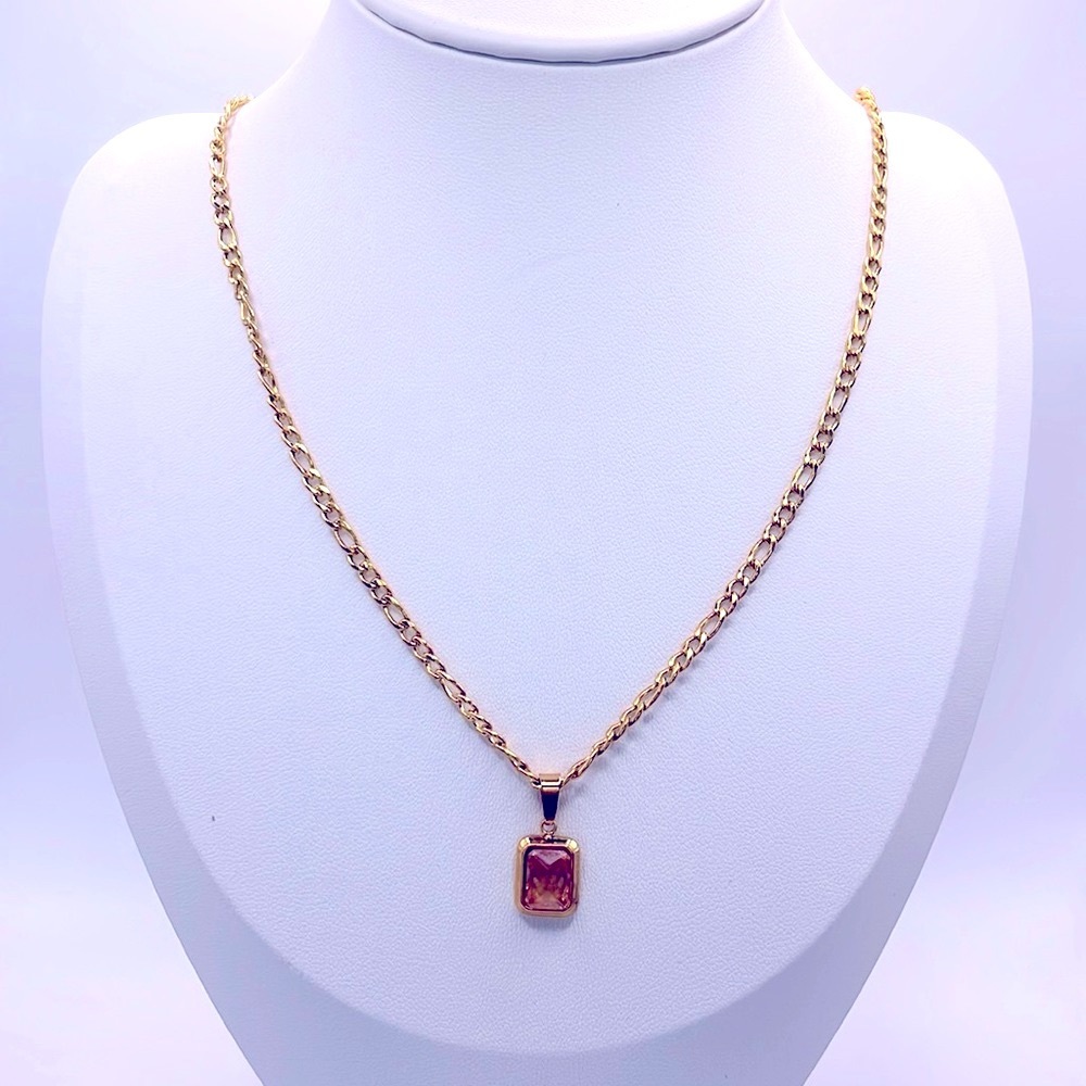 18k Gold Plated Cubic Zirconia Pendant Figaro Chain Necklace